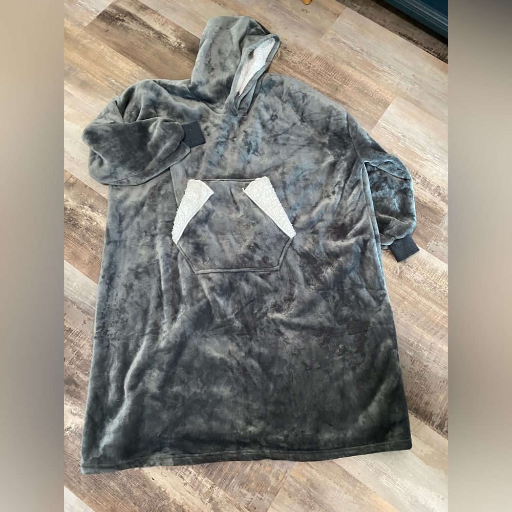 Nobleer Cozy Gray Hooded blanket
